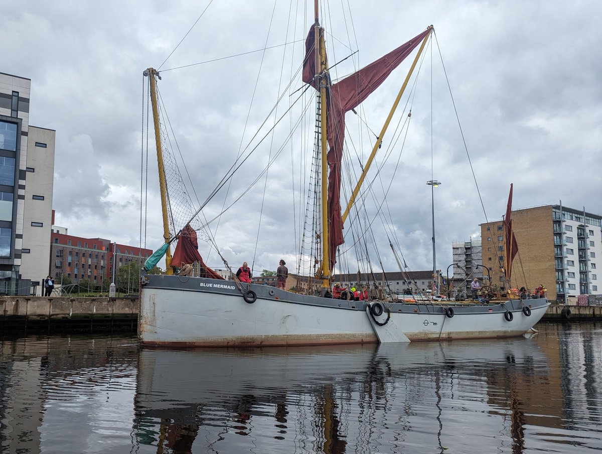 💙🧜‍♀️Welcoming the @SeaChangeTrust's Thames sailing barge, Blue Mermaid to ABP's Port of Ipswich for her stay until Tues 21 May.