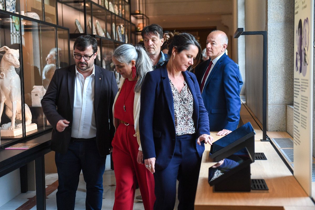 Très heureuse d’avoir inauguré ce matin avec @Michel_MENARD le musée Dobrée. Je veux sincèrement féliciter le département de @loireatlantique pour avoir mené au bout ce projet de très grande ampleur, qui offre un nouveau musée de grande qualité à la ville de #Nantes.