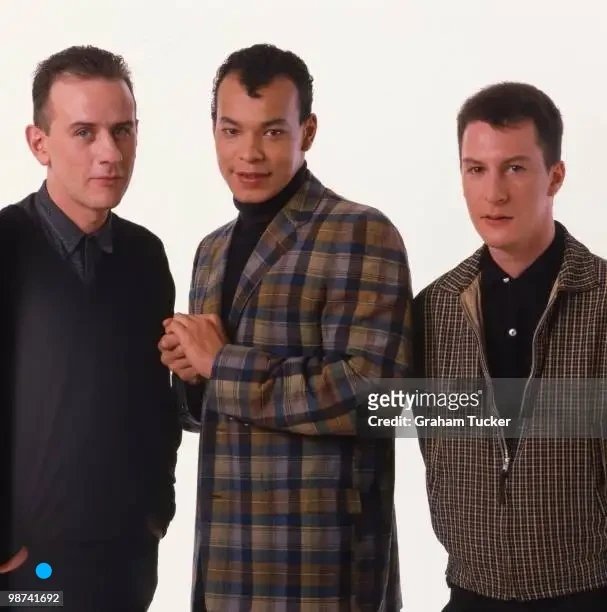 Fine Young Cannibals & their new hit Uncle Bosey