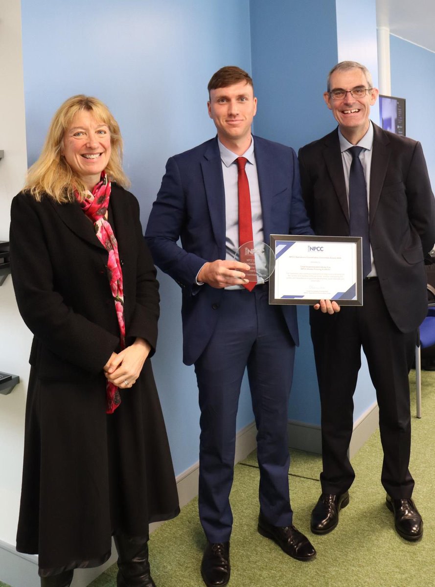 Andy Cox (@andycoxdcs) on Twitter photo Super proud to be awarded the <a href="/PoliceChiefs/">National Police Chiefs' Council (NPCC)</a> committee award for 2024 re work improving outcomes for the victims and families of road crime, and maintaining the profile and importance of roads policing. Huge thank you CC Jo Shiner for the nomination and my son Ewan for collecting! Super proud to be awarded the <a href="/PoliceChiefs/">National Police Chiefs' Council (NPCC)</a> committee award for 2024 re work improving outcomes for the victims and families of road crime, and maintaining the profile and importance of roads policing. Huge thank you CC Jo Shiner for the nomination and my son Ewan for collecting!