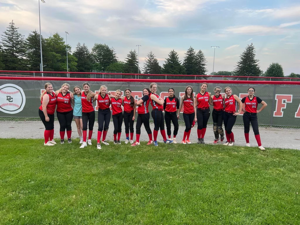 Our 7th/8th grade girls softball team is headed to the CYO Final Four! The game is tonight at 6:30pm at Levagood. Come out and show your support! Let’s go Falcons! ❤️🥎🖤