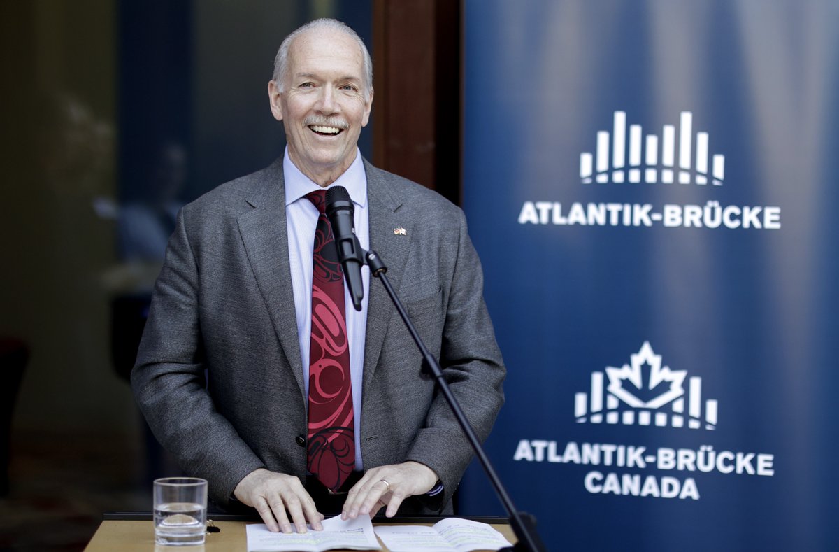 Canada in Germany (@canembgermany) on Twitter photo Thank you to all partners for stimulating & dynamic discussions on 🇩🇪-🇨🇦 relations during this week's <a href="/atlantikbruecke/">Atlantik-Brücke</a> conference at the Embassy. It was especially exciting to meet the enthusiastic #YoungAtlantiks who are building the transatlantic partnership of the future! Thank you to all partners for stimulating & dynamic discussions on 🇩🇪-🇨🇦 relations during this week's <a href="/atlantikbruecke/">Atlantik-Brücke</a> conference at the Embassy. It was especially exciting to meet the enthusiastic #YoungAtlantiks who are building the transatlantic partnership of the future!