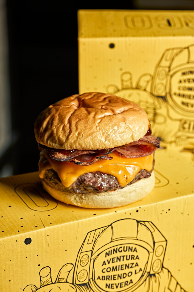 En #CircoBurger, la pasión por la calidad y la excelencia en cada detalle son los pilares fundamentales que han convertido a esta cadena de restaurantes en un referente indiscutible en el mundo de las #hamburguesas 🍔
#gastrospain #burger #gastro
+ info 👇🏼
gastro-spain.com/circo-burger-l…