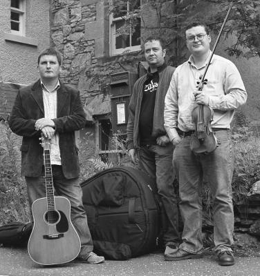 been great afternoon rehearsing ahead of @WestFestGlasgow gig 2nd June. Exactly 20 years on from our first album @DougieMaclean studio 2004! Found old photo of 3 'young' dudes in Butterstone outside studio! @WhatsOnGlasgow @EwanRob89381347 @MusicNewsScot ticketsource.co.uk/whats-on/glasg…