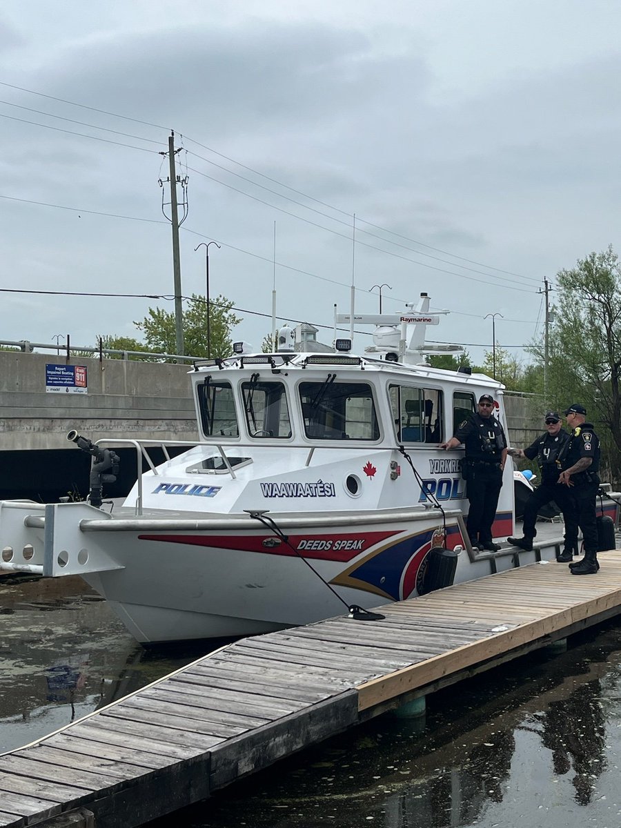 Stay sober, stay responsible, stay afloat this long weekend. 

We teamed up with @YorkMADD and @YorkRegionGovt to unveil 12 'Call 9-1-1' boating safety signs on river bridges and near Lake Simcoe Marinas across #YorkRegion to remind those out on the water to report impaired