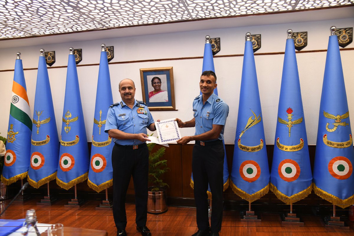 #IAF congratulates Junior Warrant Officer Abdulla Aboobacker of #IAF Athletics team for winning Chief of the Air Staff Trophy as the ‘Best Sportsman of IAF’ for the year 2023. He brought laurels to the country by winning the Gold medal in the Triple Jump event at the 25th Asian