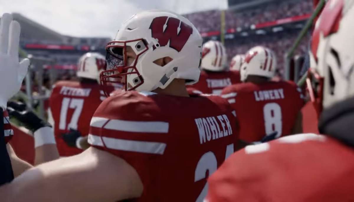 🏈 👀 Hunter Wohler in the trailer for EA College Football 25! #FamilyWarriors