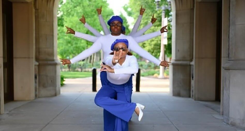 💙🤍 Shout out to the Zetas at Wash U! They just revealed their Spring 2024 reactivation line “Z.S. De5ined Elegance“. Let’s all welcome these sorors! @washuzetas 📷: @rj2_photography