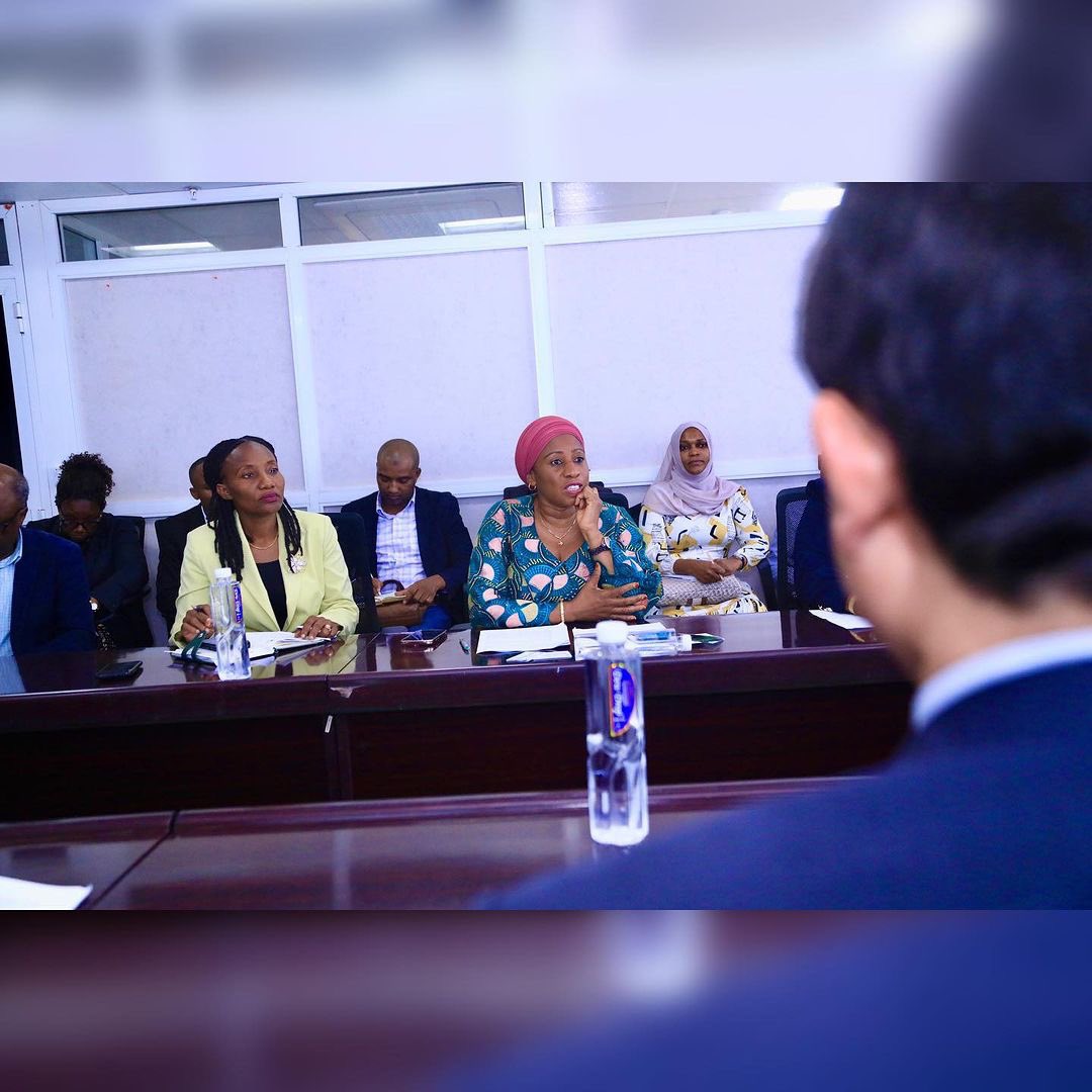 ummymwalimu's tweet photo. Dodoma - a very productive meeting with Members of the National Assembly of Korea on 14 May 2024, among others, we reviewed the over 30 years of cooperation btn Tanzania and the Republic of Korea, and the Health sector has been a beneficiary sector in this endeavour.

Support of the Republic of Korea in the health sector in Tanzania has mainly been in improving the health system and services esp. in maternal and child health, community health workers and primary health infrastructure. 

We look forward to further strengthening the bilateral relations and cooperation between Tanzania and Korea in the health sector. #TupoPamoja🏥@KofihTanzania @KoicaTanzania @tonytogolani @SenkoroDr 🇰🇷🇹🇿