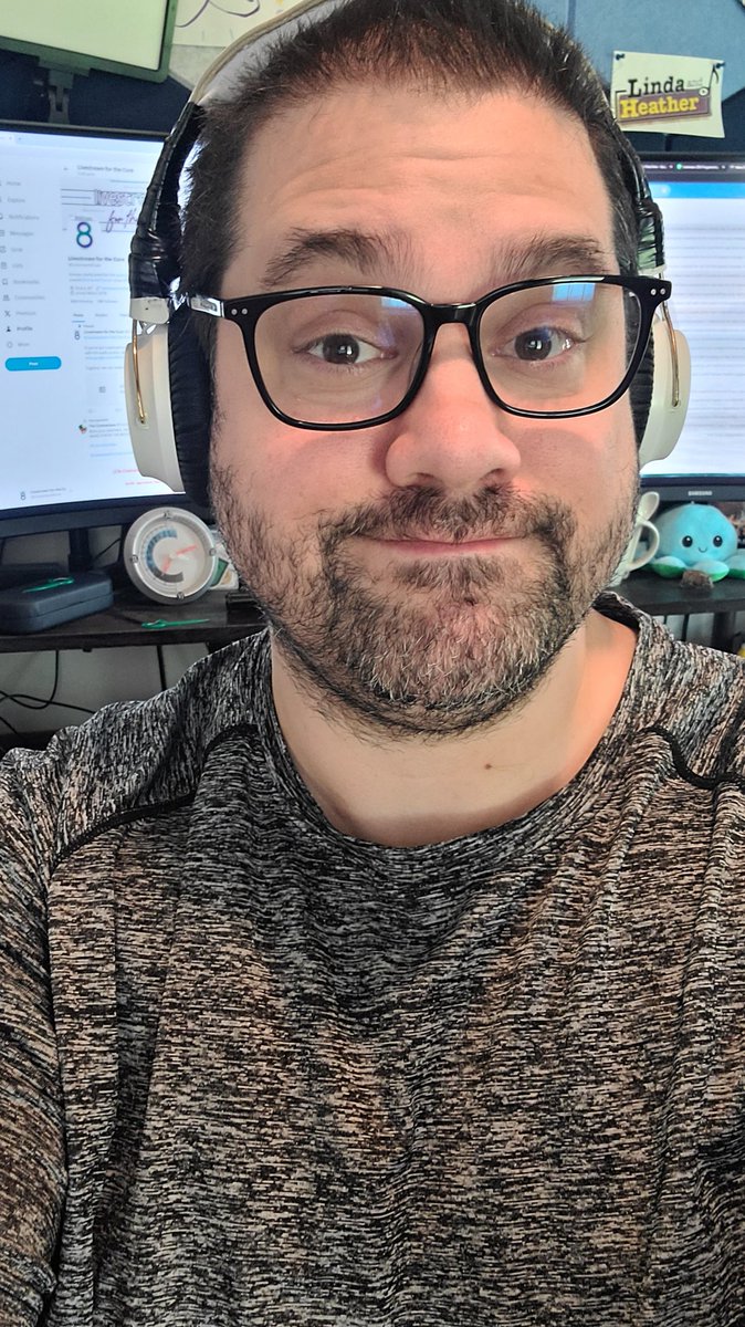 This is my 'trying to survive the last two weeks of Livestream prep' face.

It will be a hell of a sprint to the finish line.

We've still got segments available! Help us raise money for @CancerResearch and fight for a world #Immune2Cancer! #LivestreamForTheCure #Immunotherapy