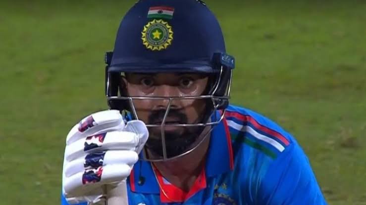 Never seen a more smug, stubborn, and selfish cricketer than KL Rahul.

It’s not a hyperbole. Our match fixers were better than him.