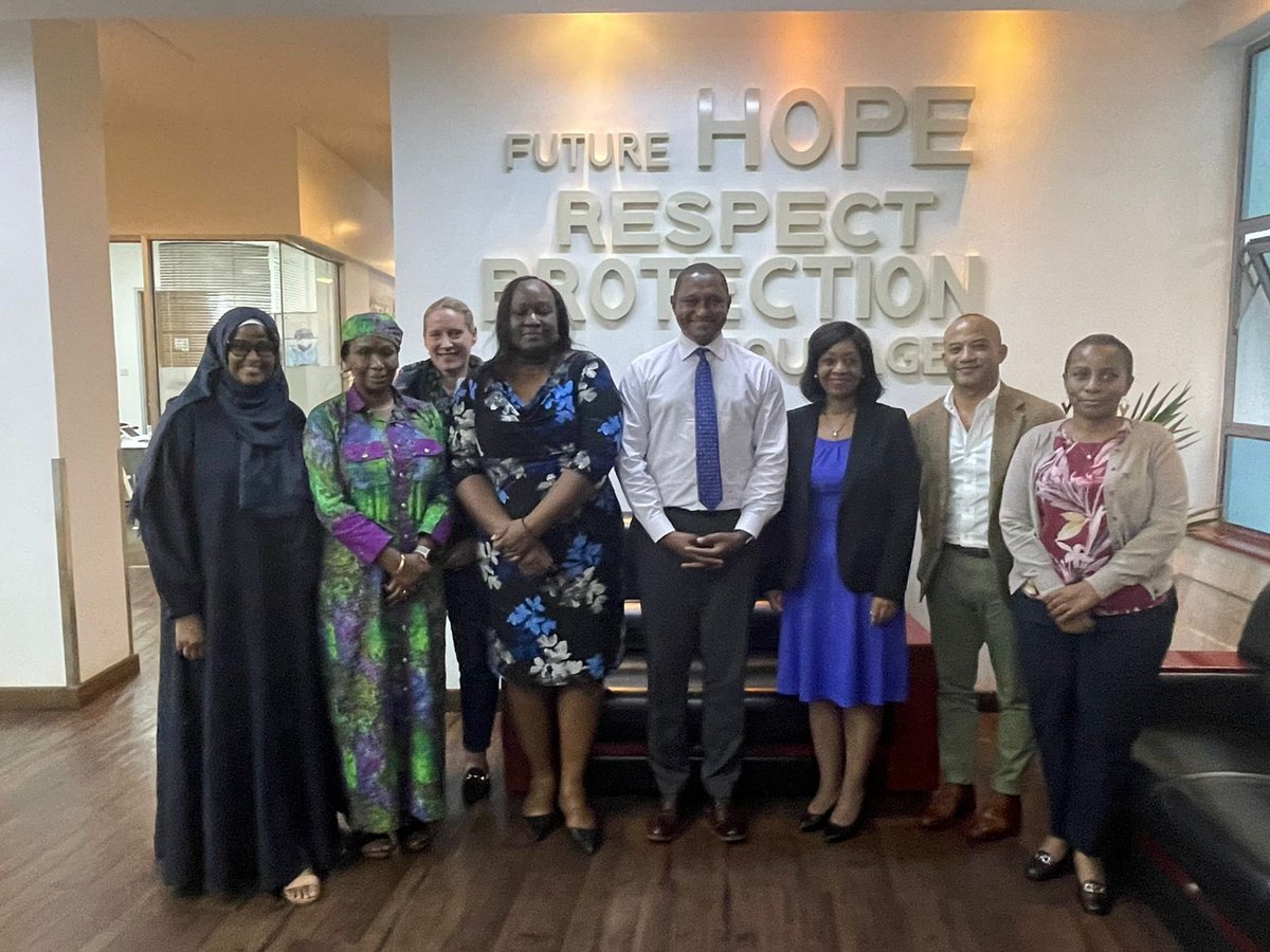 Pleased to welcome @Pop_Council’s Interim Co-President Pat Vaughan & her team at @RefugeesAfrica. A strong partnership to enhance reproductive health services, and empowerment of refugee women. #refugeewomenshealth