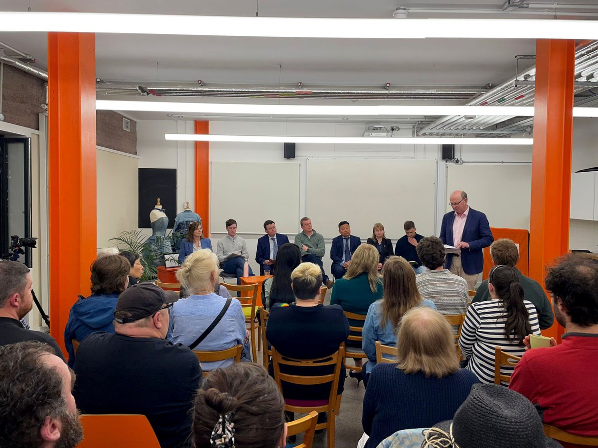 A huge thank you to everyone who attended our Environmental Forum at the Rediscovery Centre! Great discussions on climate change, biodiversity, and more, expertly moderated by Kevin O'Sullivan. Local elections are on June 7th. #ClimateAction #DublinNorthWest #GreenFuture