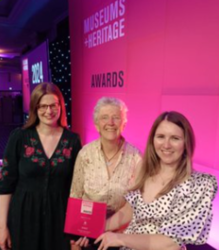Congratulations to the Powell-Cotton Museum in Birchington. They've won 'Team of the Year' at the Museums + Heritage Awards 2024. Their collection team received the award on behalf of those involved in their award-winning project, 'Skulls on the Move'.
bitly/SkullsOnTheMove