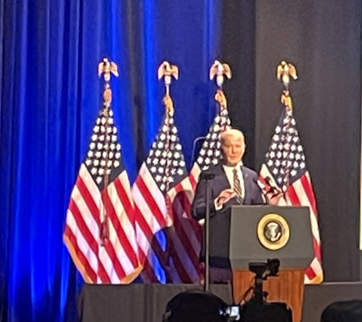 TodoSobreMiRafa's tweet photo. President Biden letting it be known he’s BEEN a dues paying member of the NAACP is an unexpected highlight of his thoughtful remarks honoring the 70th anniversary of Brown v. Board of Education. #NAAMHC #NAACP https://t.co/ma6nxuO9Q5