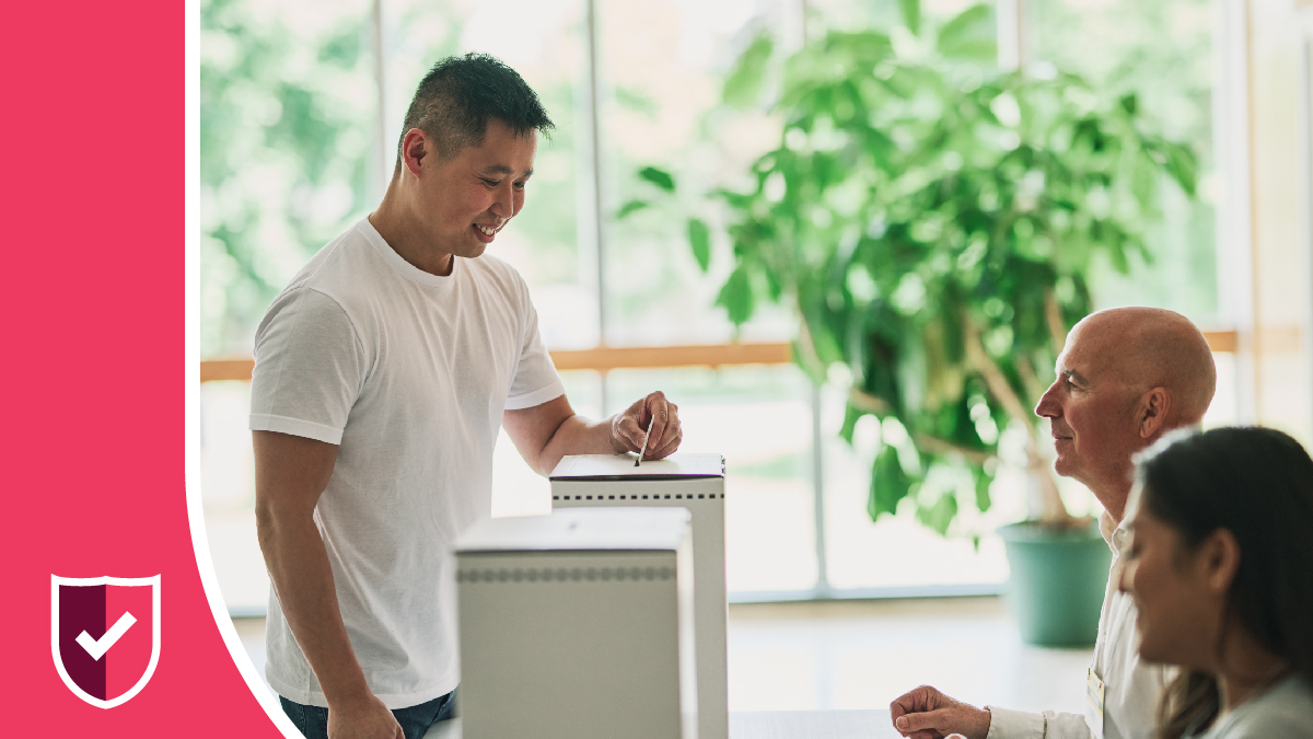 Le saviez-vous? Le vote est totalement secret. De fait, il est illégal de prendre des photos d’un bulletin de vote rempli. 

Notre système électoral comporte de nombreuses mesures de protection. Pour en savoir plus : 
elections.ca/content.aspx?s…