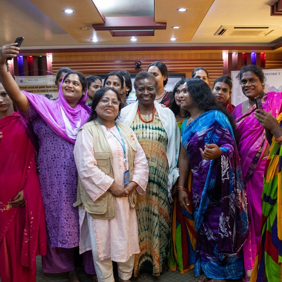 When floods hit Gaibandha, #Bangladesh, @UNFPA ensured members of the transgender community received the same relief as everyone else. Leaving no one behind means safeguarding LGBTQIA+ people's rights in all settings. Stigma and marginalization must end everywhere. #IDAHOBIT