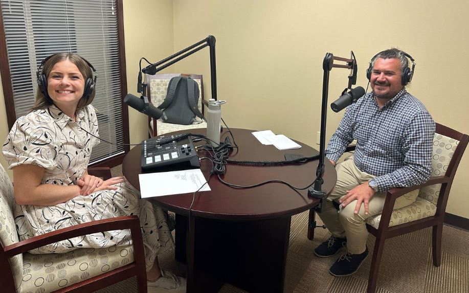 The Patterson Foundation (@thepattersonfdn) on Twitter photo TPF Fellow <a href="/ac_philanthropy/">Alexa Carr</a> interviews <a href="/_myWRC/">WRC Manatee-Sarasota</a> focusing on digital skills and support training and how the Women’s Resource Center works in this area. Listeners can learn more and discover how to become more engaged with the Women’s Resource Center.
✨➡️thepattersonfoundation.org/beyond-the-blo… TPF Fellow <a href="/ac_philanthropy/">Alexa Carr</a> interviews <a href="/_myWRC/">WRC Manatee-Sarasota</a> focusing on digital skills and support training and how the Women’s Resource Center works in this area. Listeners can learn more and discover how to become more engaged with the Women’s Resource Center.
✨➡️thepattersonfoundation.org/beyond-the-blo…