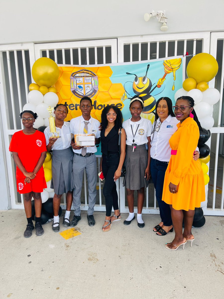 At TCI Community College, we believe in collaboration on all fronts. When ALGHS requested a judge for their spelling bee competition, our esteemed lecturer, Ms. Gemely Lubin, stepped in to facilitate. #CommunityCollaboration #TCICC #EducationExcellence #SpellingBee