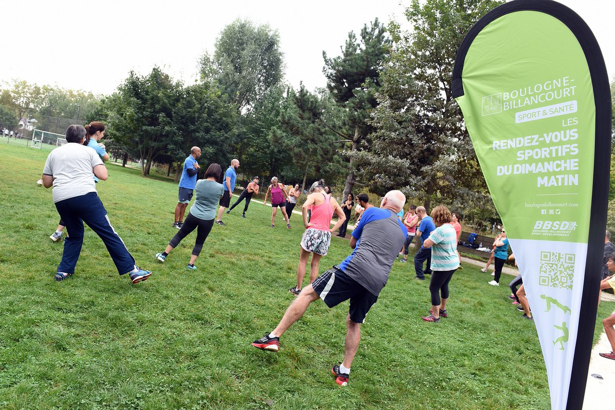 Envie de pratiquer du sport gratuitement, encadré par des pros, dans un cadre verdoyant ? Seul ou entre amis, enfilez vos baskets et participez aux rendez-vous sportifs du dimanche matin. 📍 Parc Rothschild et parc de Billancourt ⏰ 10h-11h + d'infos 👉 bit.ly/3BNL5Rj