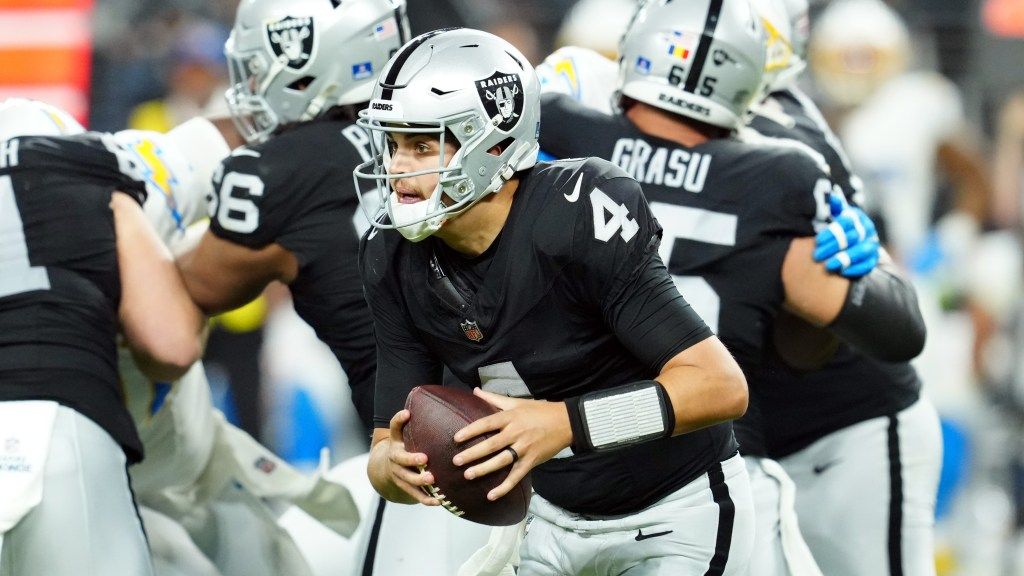 Can the Raiders win with subpar QB play in 2024? raiderswire.usatoday.com/2024/05/17/can…