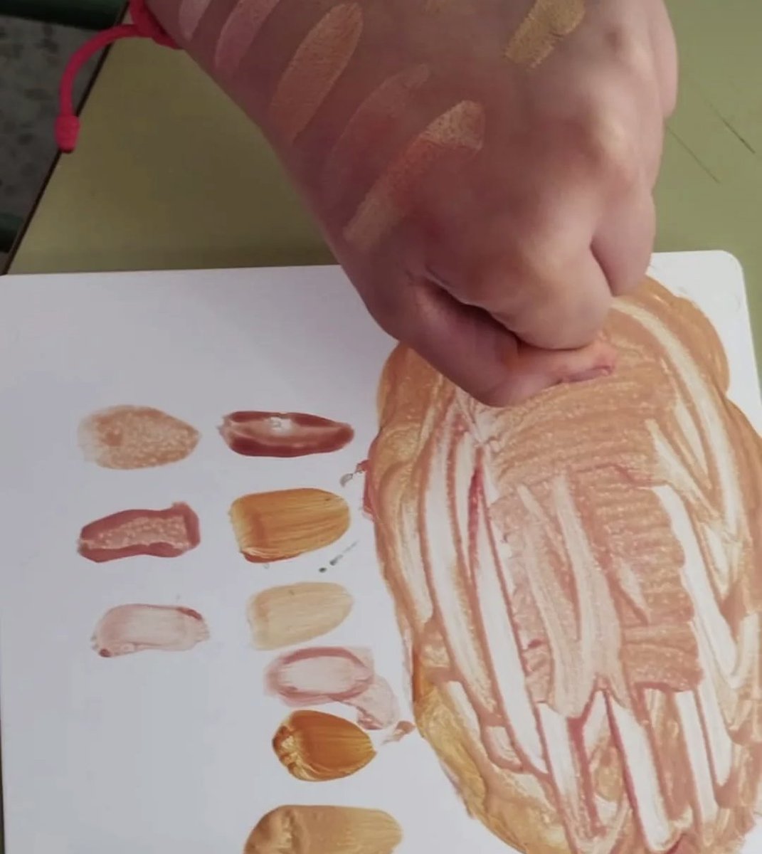 "Arcoiris de culturas" es el título de nuestro programa de este domingo en <a href="/ondaaragonesa/">Onda Aragonesa</a>

Contaremos con el colegio Emilio Moreno Calvete para presentarnos su proyecto "HUMANAE".

Nos escuchamos!!!

6 80 88 82 87 
 twitch.tv/ondaaragonesa
📻 En la app de Onda Aragonesa