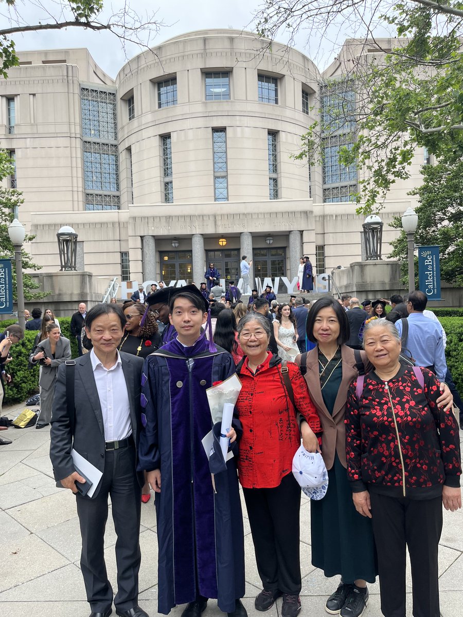 #GeorgetownLaw's #Classof2024 Celebration Days are off to a wonderful start. We're so proud of all our graduates!🎓💙 Don't miss the celebration, watch here: bit.ly/4bpe6DC