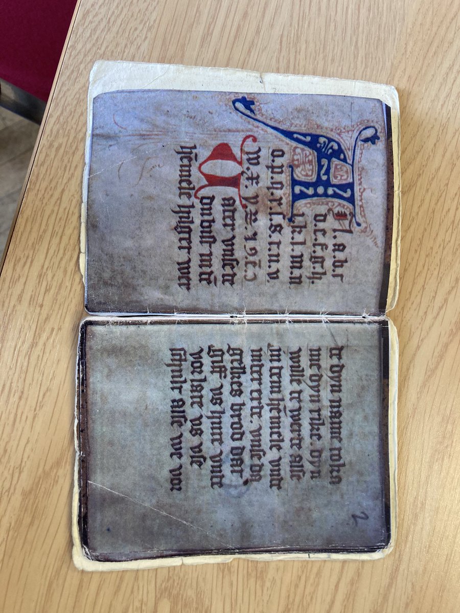 TeachingCodex's tweet image. Here’s @HLaehnemann’s homemade medieval manuscript #teachingcodex