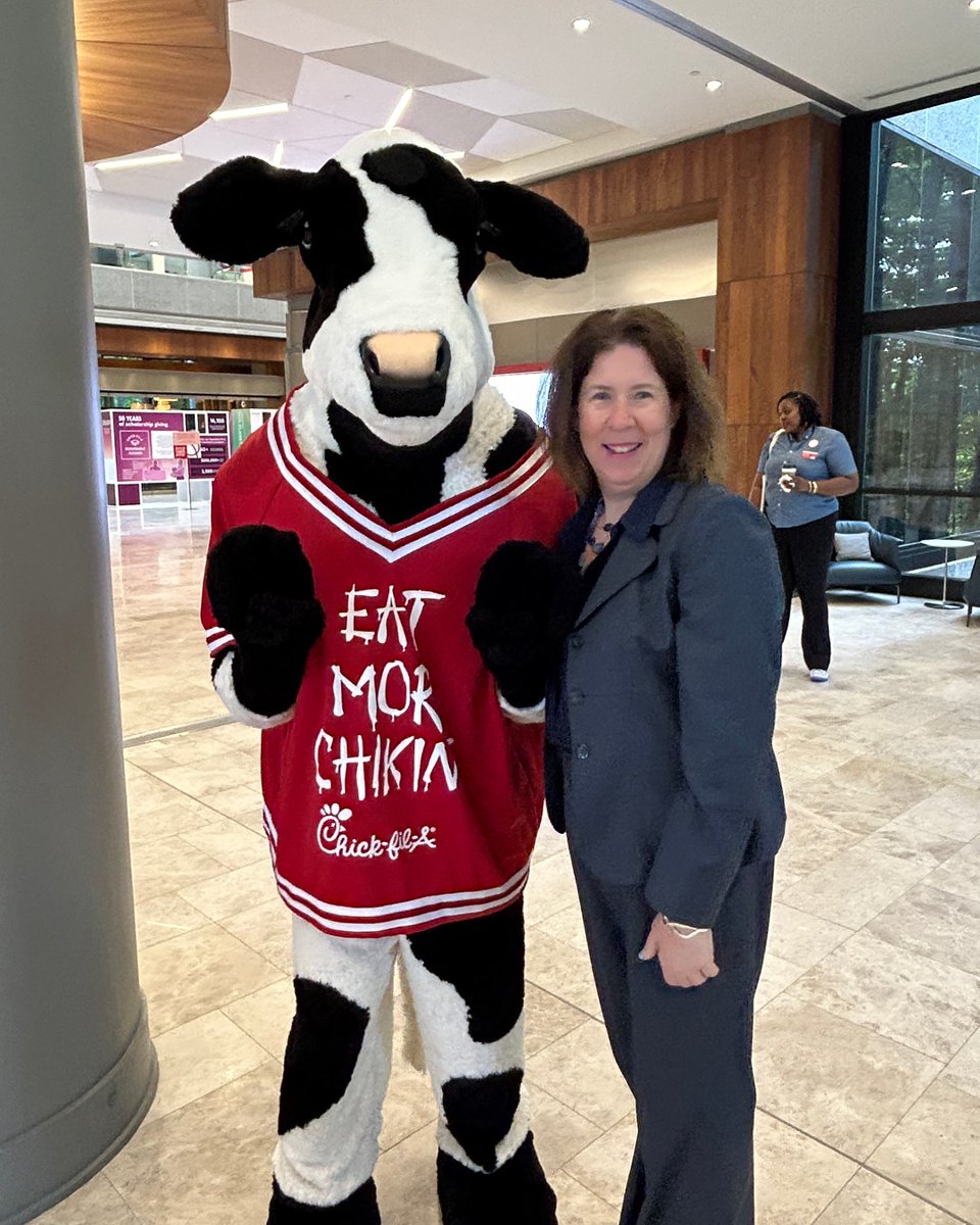 Theresa Cullen, AFF Exec. Dir., attended <a href="/ChickfilA/">Chick-fil-A, Inc.</a>'s 2024 True Inspiration Award Celebration in ATL. AFF was awarded top honors for Care for the Planet, receiving a $200K grant earlier in 2024. Theresa returned inspired, ready to lead AFF to new heights. #trueinspiration