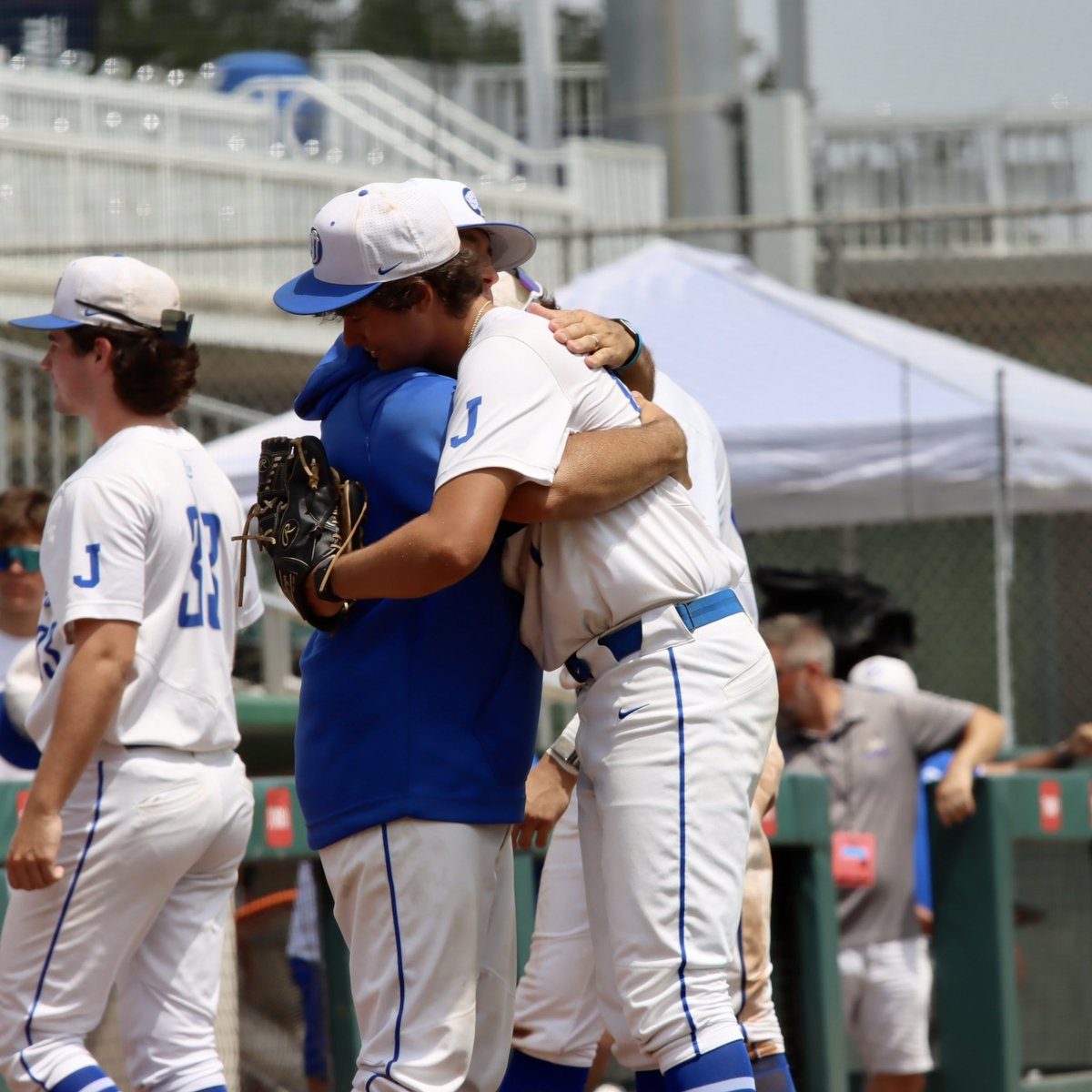 State Semifinal after 5, and FINAL: Wesley Chapel 1 Jesuit 11 JESUIT IS HEADED BACK TO THE 5A STATE FINAL! The Tigers will face the winner of American Heritage vs Lincoln on Saturday at 2:00pm back in Hammond Stadium in Ft. Myers! #AMDG #GoTigers