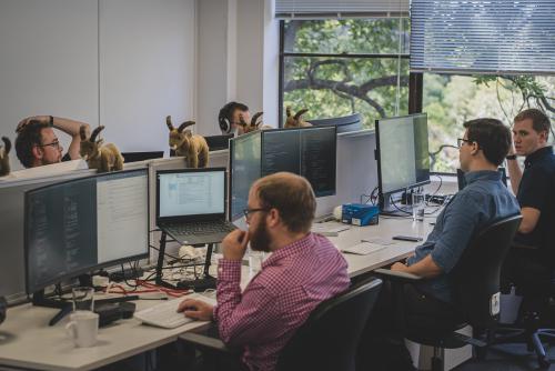 Cambridge is calling📳 Come join the lowRISC team as we work to improve, design and build the services that engineers across the world rely upon to create commercial-quality #opensource silicon designs. Discover our open #engineer positions & apply today: lowrisc.applytojob.com