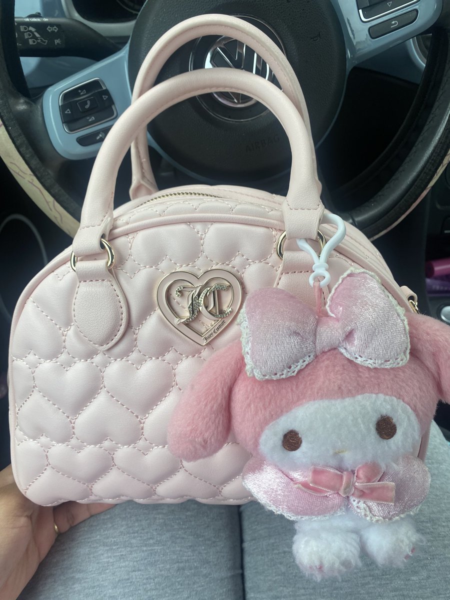 this bag is so cute and so doll omg