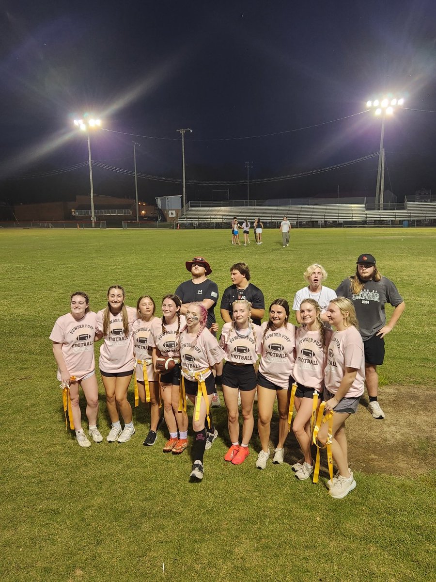 JaredWMelton13's tweet photo. Enjoyed volunteering coaching powder puff football for Adamsville seniors and we brought home the win. https://t.co/FPhxea2ZVX
