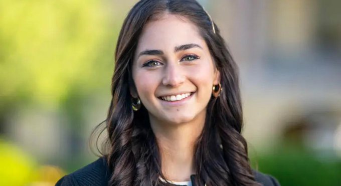 La panameña Isabela Tasende fue nombrada como la mejor estudiante de la promoción 2024 de la Universidad de Notre Dame (<a href="/NotreDame/">University of Notre Dame</a>), ubicada en Indiana, Estados Unidos.

La ceremonia de graduación se llevará a cabo el 19 de mayo en el estadio de Notre Dame para graduados e