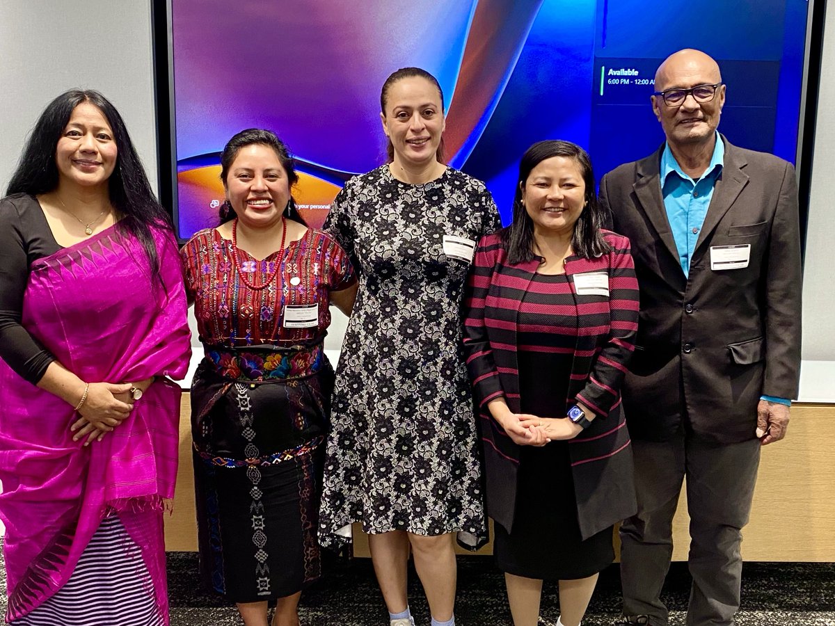 Meeting with an Indigenous delegation from 4 countries Guatemala 🇬🇹 Tunisia 🇹🇳 Nepal 🇳🇵 and Tuvalu 🇹🇻 #WeAreIndigenous #WorldIsAGlobalFamily #IndigenousPeaceBuilding ⁦@UN4Indigenous⁩ ⁦@UNDPPA⁩