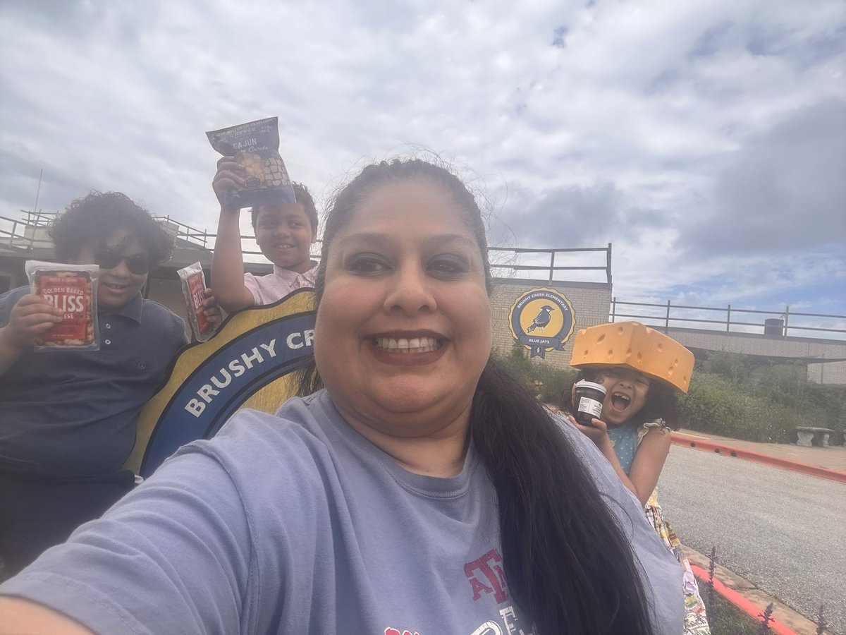 Jacqueline Garcia (@gigemits) on Twitter photo It was a Gouda Day…say cheese! Shout out to Cheese Brothers in Barron, Wisconsin for the #teacherappreciation love! <a href="/RRISDTech/">RoundRock Technology</a> <a href="/BCE_BlueJays/">BrushyCreekElementary</a> It was a Gouda Day…say cheese! Shout out to Cheese Brothers in Barron, Wisconsin for the #teacherappreciation love! <a href="/RRISDTech/">RoundRock Technology</a> <a href="/BCE_BlueJays/">BrushyCreekElementary</a>