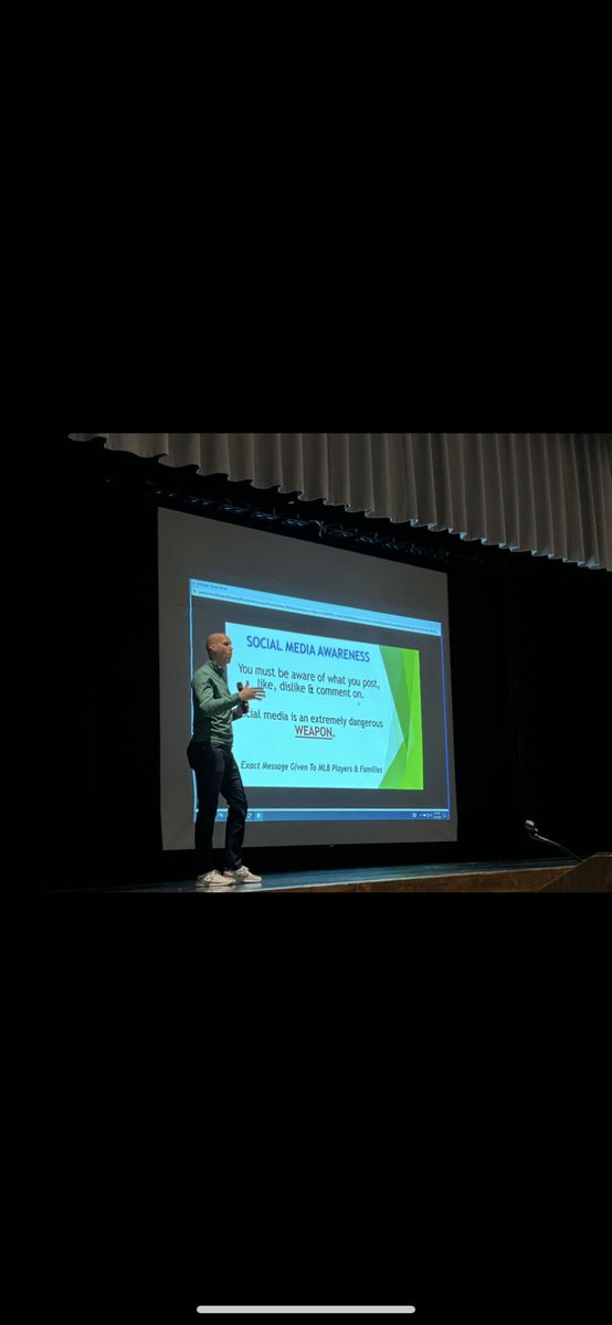 MarkLeinweaver's tweet image. Honored to share my message at the Unity Summit of Section VIII Athletics in Nassau County! Great way to end the first half after visiting 43 schools &amp;amp; over 25,000 students 👏🙏🏻 #unitysummit @bmchsd @Sec_VIII_Ath