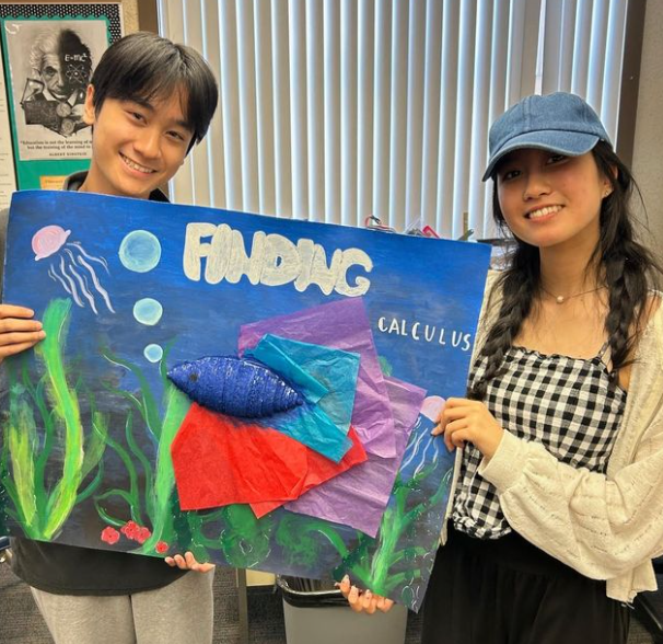 CCSDMagnet's tweet image. @LVAhappenings AP Calculus students just proved that math + art = masterpiece 🎨➕🧮. These final projects from Ms. Kelly&apos;s class were nothing short of fantastic! #MathIsArt #CalculusCreations #WeAreCCSD #CCSDMagnetSchools