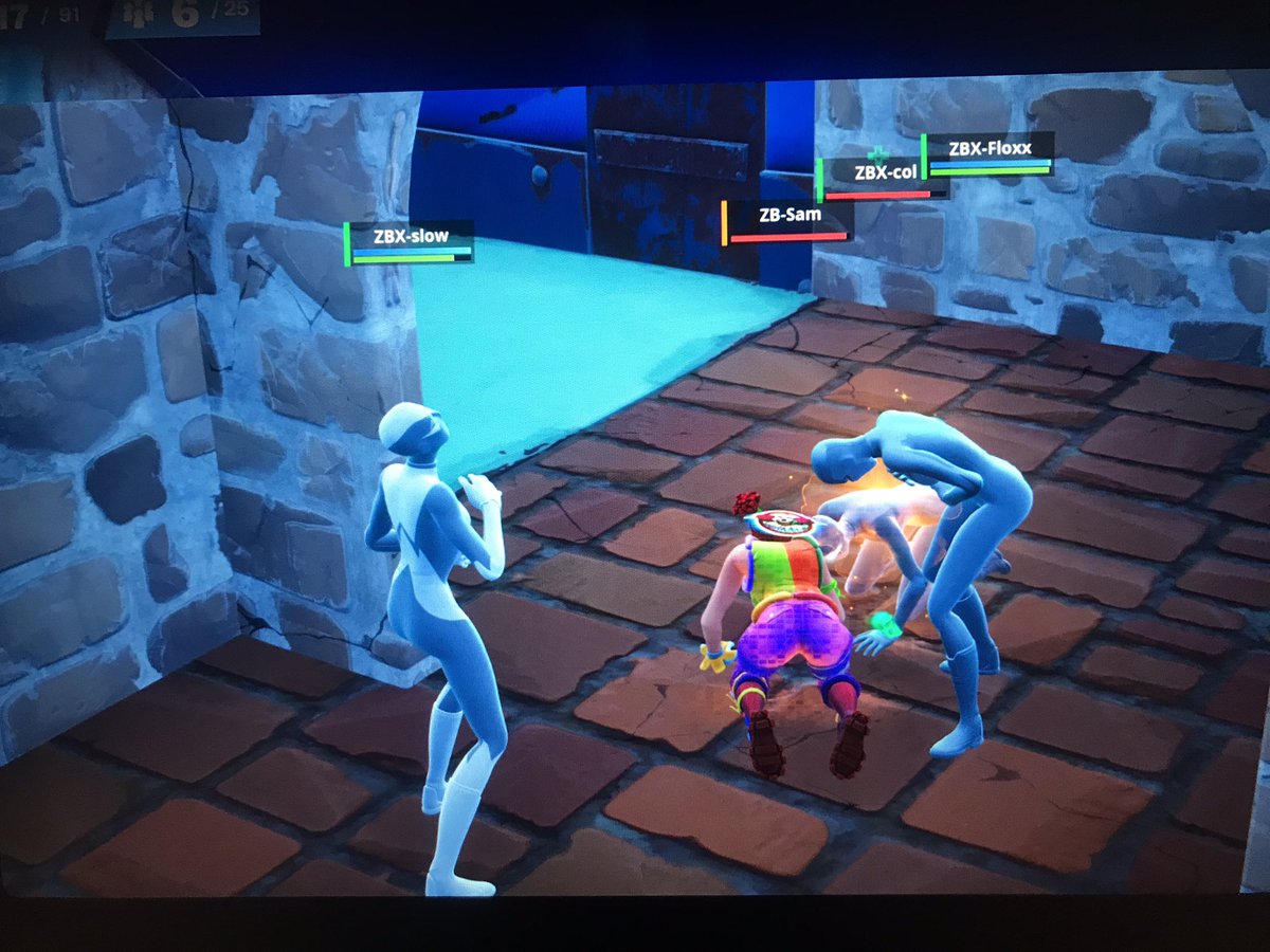 Soo bad 😭 don’t que us again 🤡