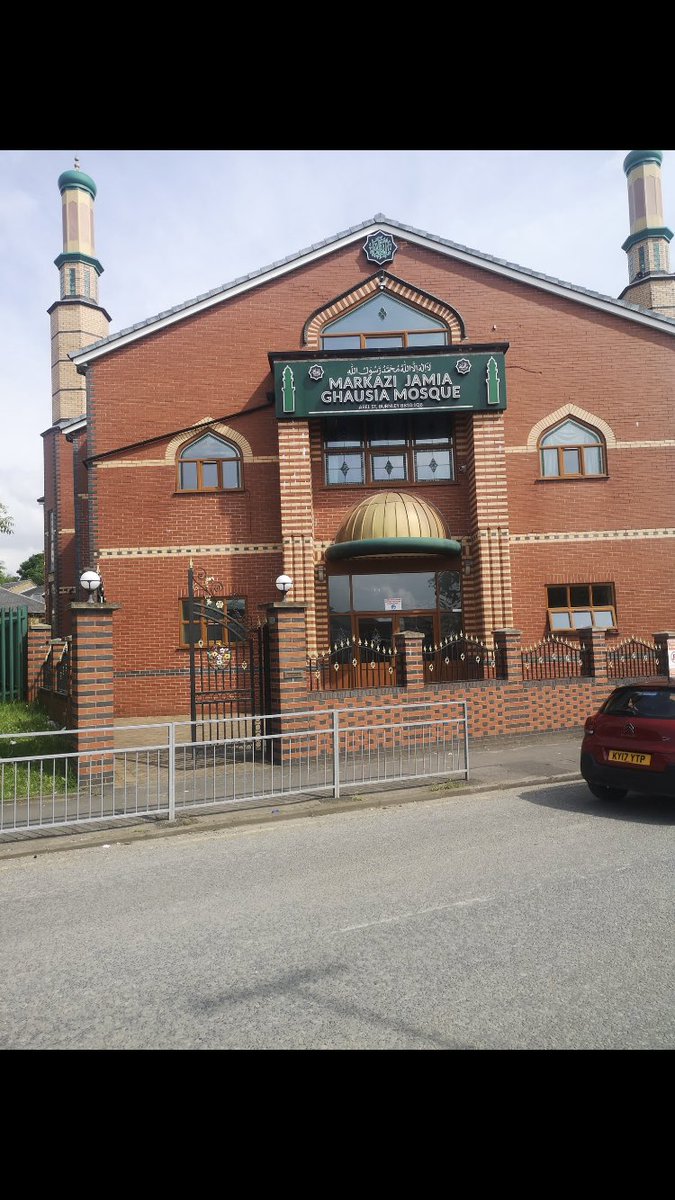 Thank you @afrasiab_anwar for your warm & kind welcome to Ghausia Mosque. We took so much from the visit & the generosity of welcoming @WeAreLSCFT #NHS into such a spiritual and special place in the heart of Burnley. We are proud to work with so many fabulous partners in Chai 💙