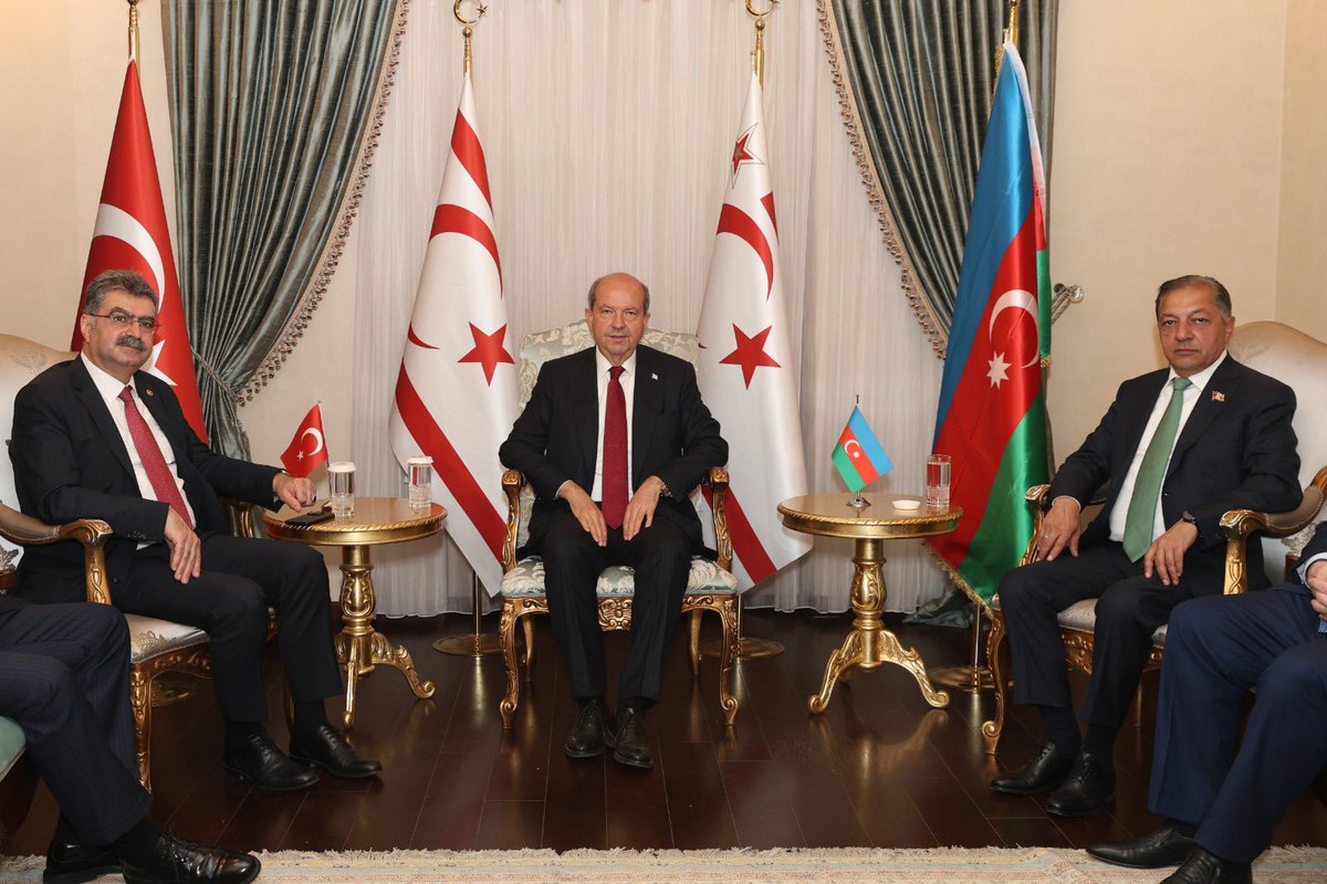 KKTC-Türkiye ve KKTC-Azerbaycan Parlamentolar Arası Dostluk Grubu Başkanları Orhan Erdem ve Cavanşir Fevziyev ile bu tarihi ziyaretleri anısına kabulümde …