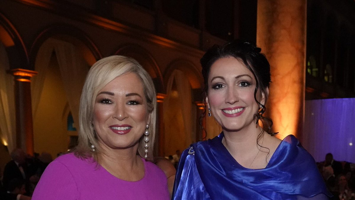 Michelle O'Neill remains NI's most popular political leader with Emma Little-Pengelly a close second, @lucidtalk poll finds. The DFM scores strongly with both unionists & nationalists - the latter rate her more highly than new Taoiseach Simon Harris. belfasttelegraph.co.uk/news/politics/…