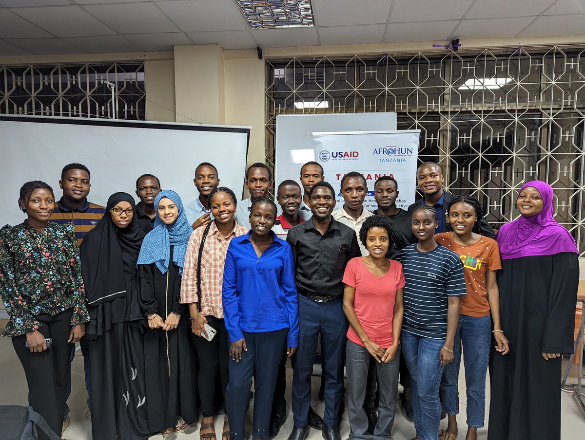 The meeting provided a fantastic platform to dive deeper into the world of SOHIC. We gained valuable insights into how it functions, the mechanisms behind it, and most importantly, how we can leverage the exciting opportunities it presents. Presentation was given by the patron