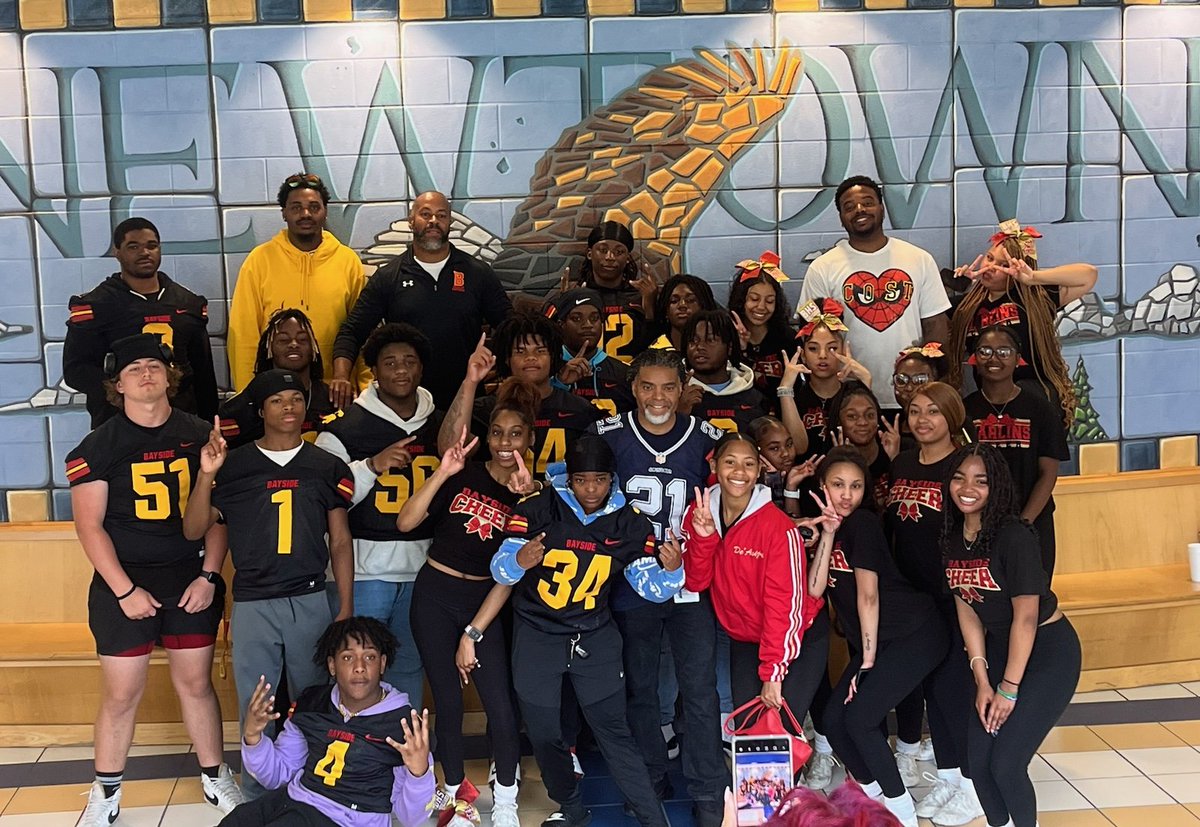 marlinfootball (@marlinfootball) on Twitter photo We sincerely appreciate the opportunity to speak and interact with our young family <a href="/Newtown_E/">Newtown Elementary</a> . Big shout out to Coach Jaquan Glover for setting this up. We sincerely appreciate the opportunity to speak and interact with our young family <a href="/Newtown_E/">Newtown Elementary</a> . Big shout out to Coach Jaquan Glover for setting this up.