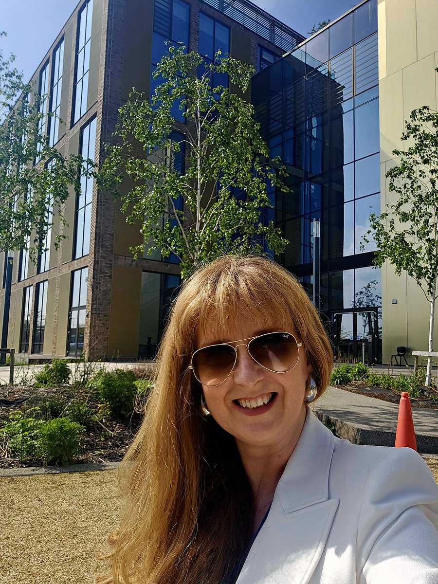 SandraOman1's tweet image. Delighted to present an opera workshop for secondary school children yesterday in @TUconservatoire in collaboration with @MusicGenDC So proud to work in this wonderful institution.

#operaeducation #operaeducator #tudublinconservatoire #opera #thefutureofopera #PhD #phdlife