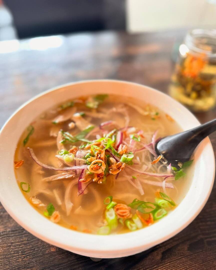 Been a fan of @lesoleilsf’s noodle soups for years, but especially their pho ga 🍜 (chicken soup) when I’m feeling under the weather. Such a clean broth—it’s super flavorful (love the hit of fried shallots on top), with quality chicken that is tender and… instagr.am/p/C7FY8TOyeiy/