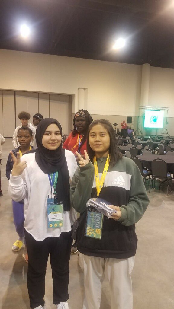 Mrs. Pack was able to take some of our students to the Global Summit today. She said today was awesome!!! 😎 #KSTMproud #OPSProud