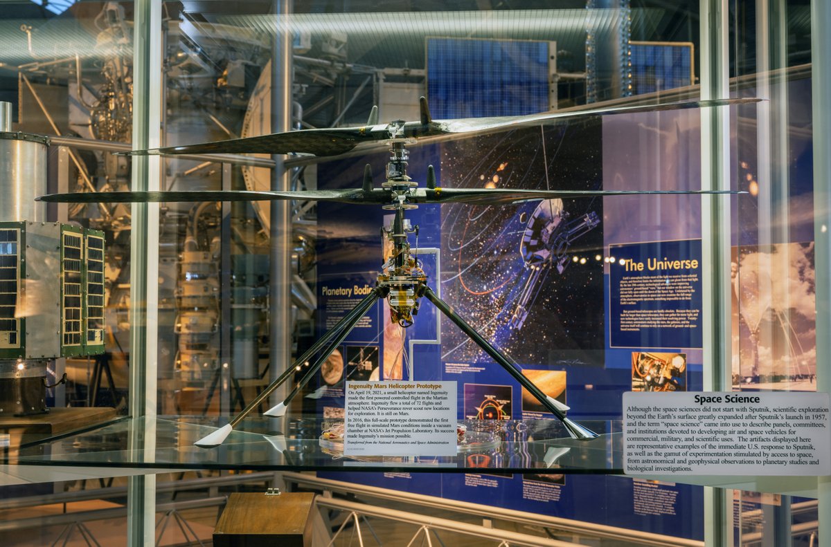 Now on display at the Steven F. Udvar-Hazy Center: The prototype of the Ingenuity #MarsHelicopter that helped prove that controlled flight could be possible in Mars' atmosphere. Read more about the significance of the prototype on the blog: s.si.edu/3RrSQnS #AirSpacePhoto
