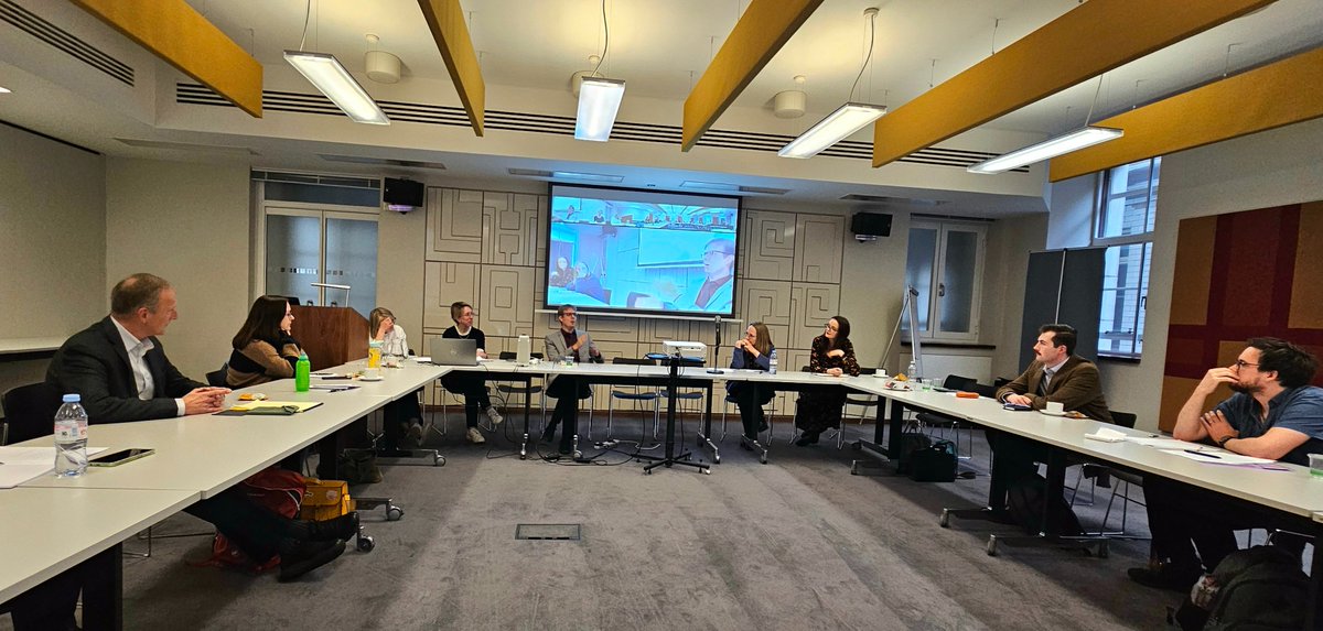 A great way to end the ISFWWS early-career researcher conference in London today: Thanks @JennyMacleod @DrAEFox @SofyaDAnisimova @ChrisKempshall and Heather Jones for an inspiring and thought-provoking panel discussion on lessons from First World War centenary commemorations