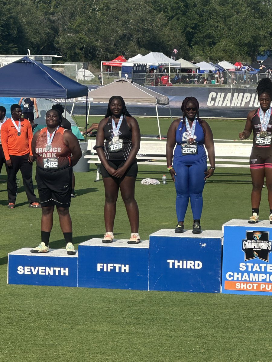 Congrats to Cherldine Paul for her 5th place finish in shot put at states! @BchsAll